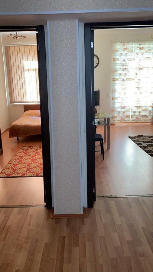 Apartment Niyazi 5 Baky Esterno foto